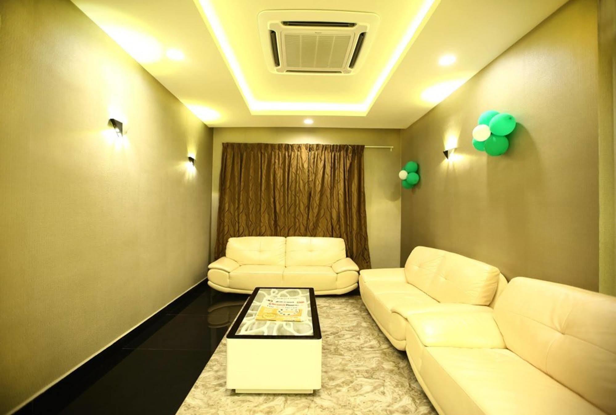 Fabhotel Alreef Residency Ченай Екстериор снимка