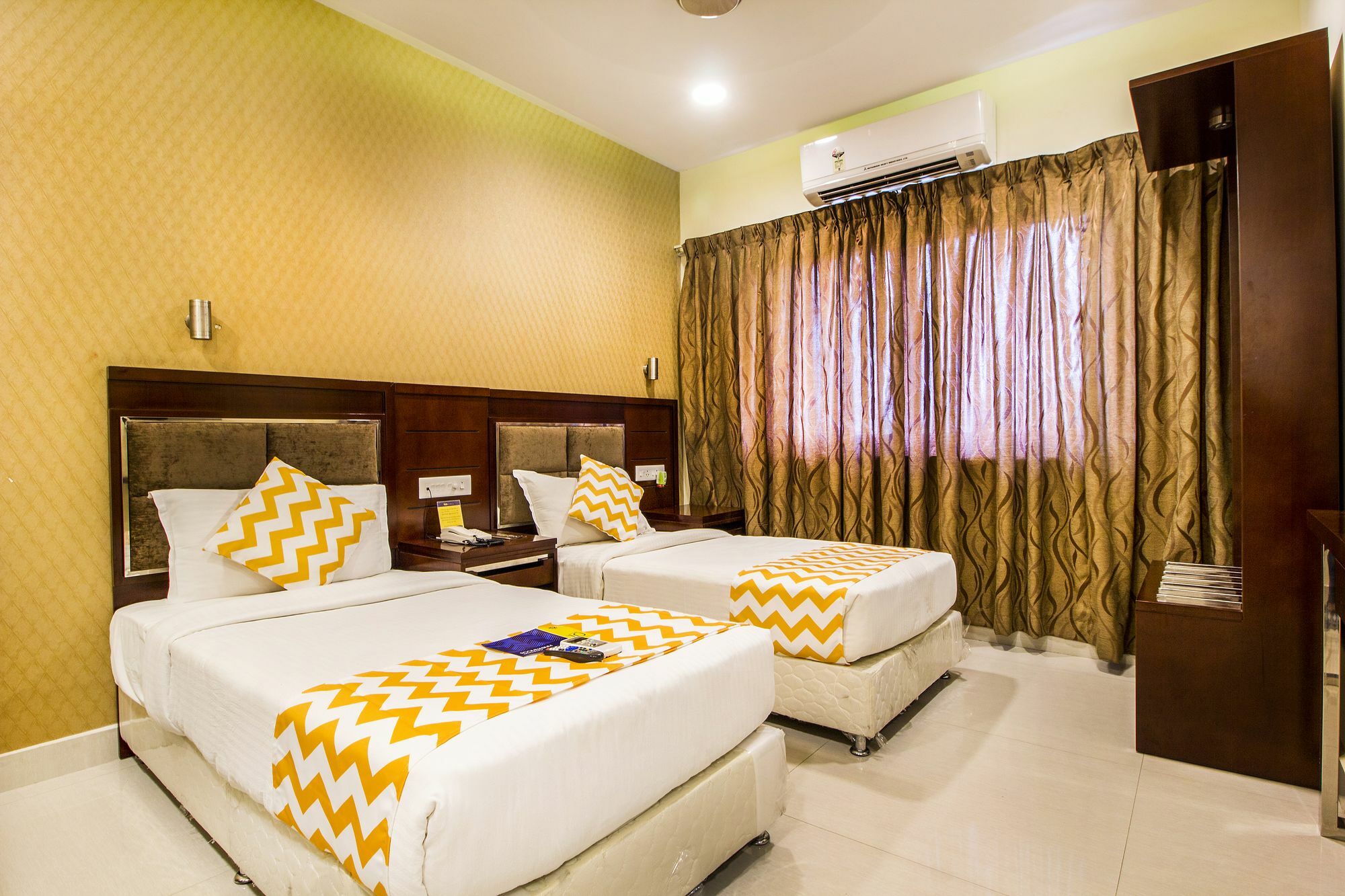 Fabhotel Alreef Residency Ченай Екстериор снимка