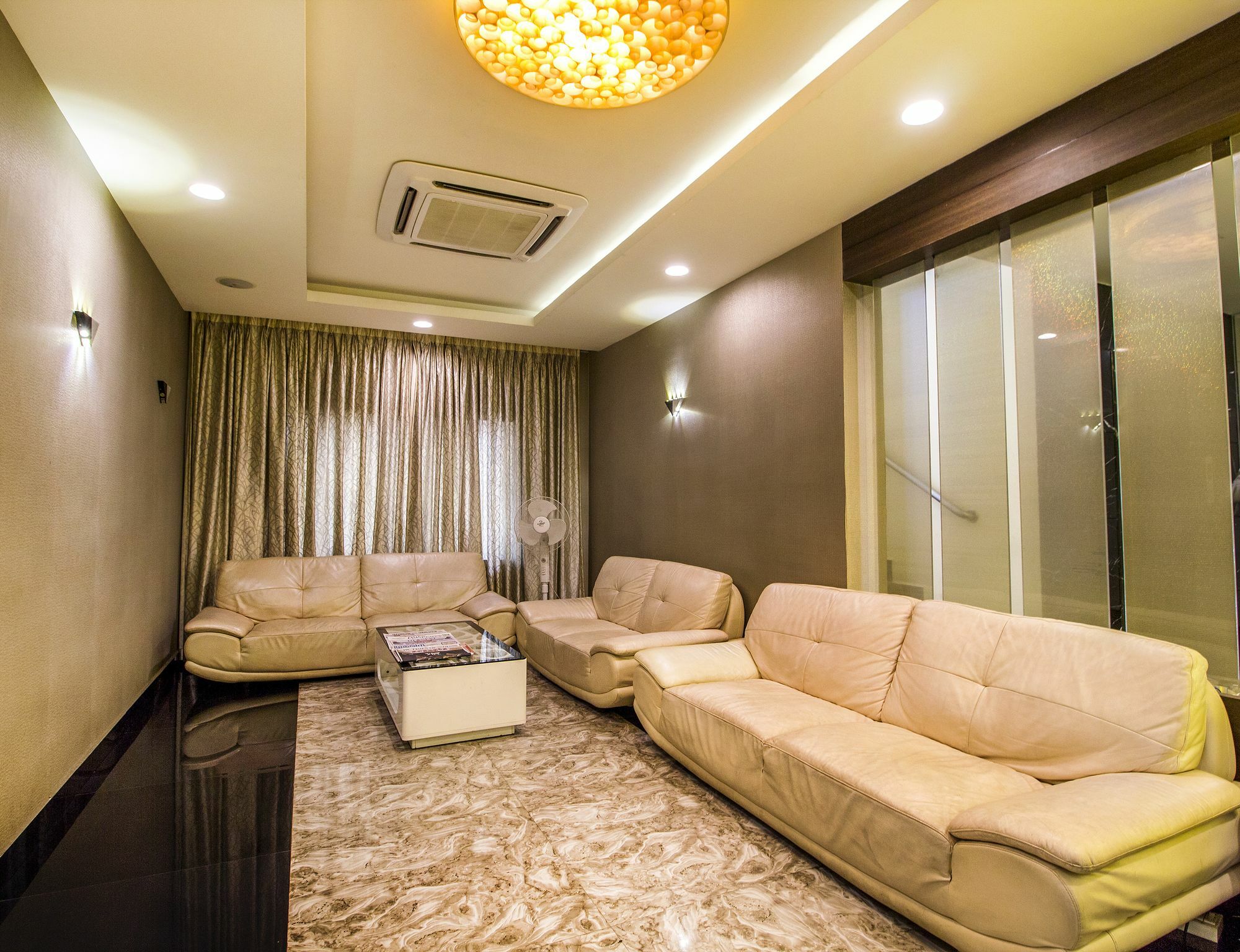 Fabhotel Alreef Residency Ченай Екстериор снимка
