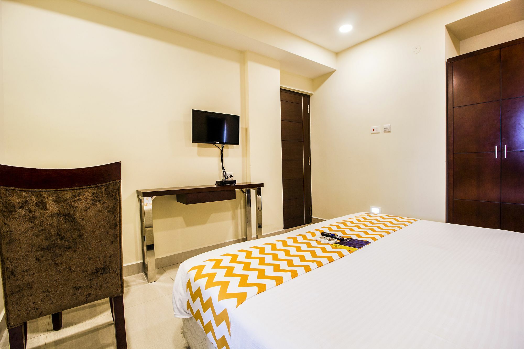 Fabhotel Alreef Residency Ченай Екстериор снимка